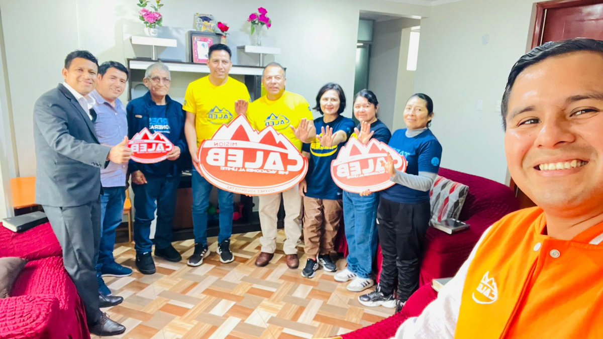 AdventistaMiCOP's tweet photo. 🚗🔥 La movilización no se detiene.
En estos días, nuestros líderes están en acción, recorriendo el campo, orando, animando y acompañando la apertura de nuevos Centros de Predicación Caleb.
💪 ¡La misión ya empezó!
#MisiónCaleb #CalebAlpha #MiCOP https://t.co/DrYr1VbgIB