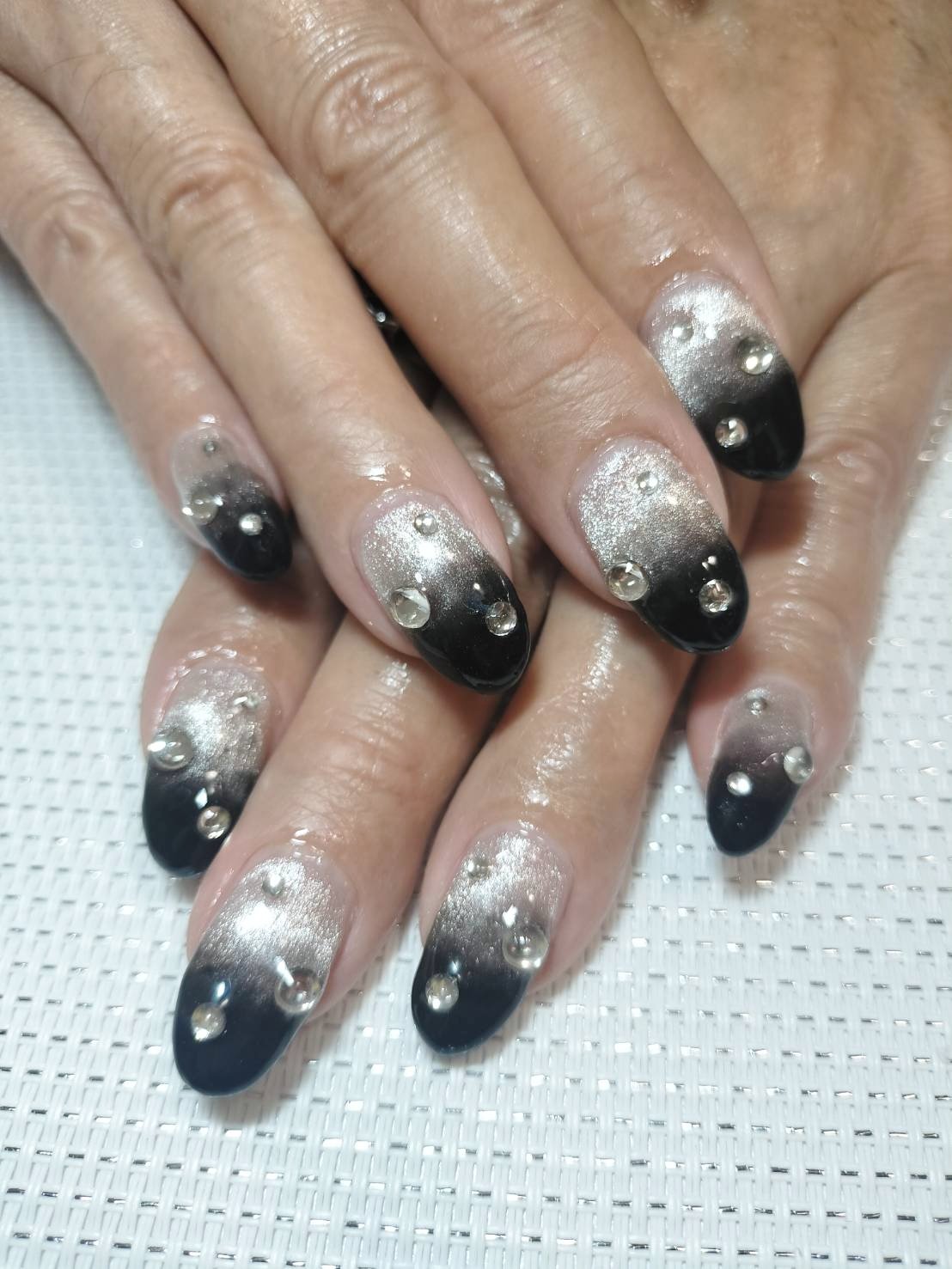 ねいる - Search / X