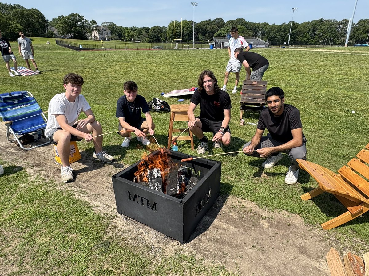 lesliebrophy's tweet image. Students are firing up their creativity—literally! 🔥 Our tech class is putting their custom-designed fire pits to good use. Nothing better than hands-on learning that sparks real-world skills (and maybe some marshmallows too)! @dmurph88 @tmccarthy5210 @JWieckhorst94