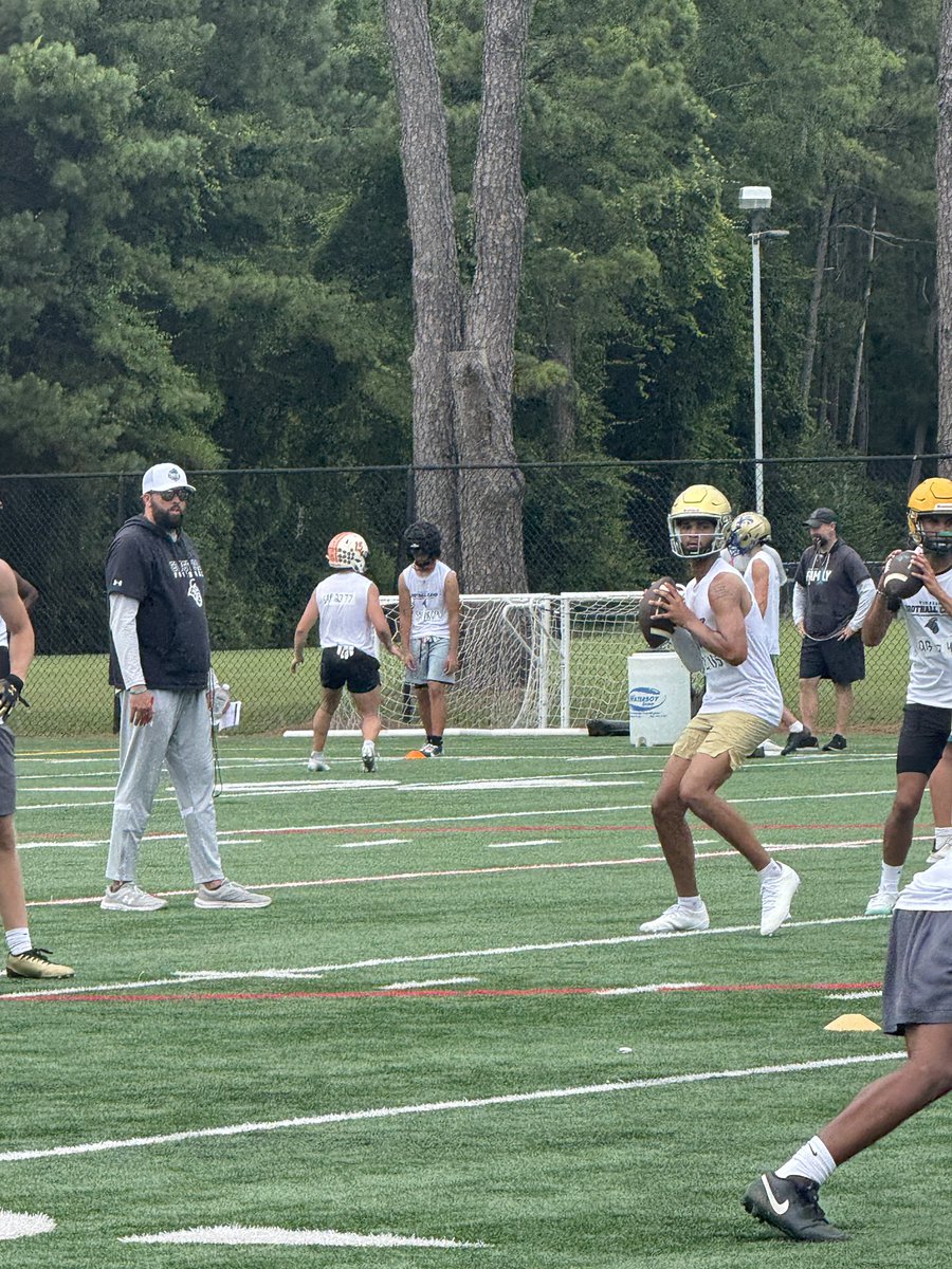 isaia7188's tweet image. I had a great day today @CCUCoachDrew thank you for the work today I enjoyed it. @RecruitGeorgia @WareFootball @WareCoGators