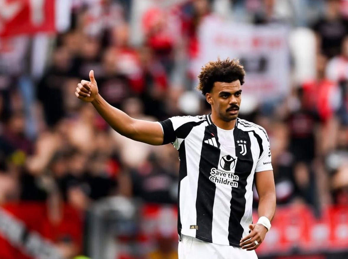 FabrizioRomano's tweet photo. ⚪️⚫️ Renato Veiga sends message to Juventus fans: “It was an absolute pleasure and honour to represent this huge club! Thanks a lot, Fino alla fine”.

Veiga returned to Chelsea but he’s been left out of #CFC squad for UCL. 👀❗️ https://t.co/M1Vafrfe7n