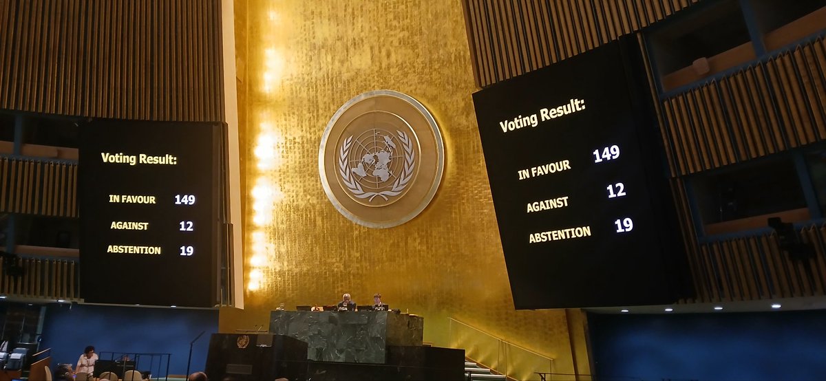Elaye Yacin Abdillahi (@elayea) on Twitter photo 🇩🇯 Djibouti voted YES at the 10th Emergency Special Session held today at the UNGA, reaffirming its unwavering support for the Palestinian people. We condemn the brutal killing of civilians in Gaza by the Israeli army. #UNGA #Gaza #DjiboutiStandsWithPalestine <a href="/AmbDoualeh/">Mohamed Siad Doualeh</a> 🇩🇯 Djibouti voted YES at the 10th Emergency Special Session held today at the UNGA, reaffirming its unwavering support for the Palestinian people. We condemn the brutal killing of civilians in Gaza by the Israeli army. #UNGA #Gaza #DjiboutiStandsWithPalestine <a href="/AmbDoualeh/">Mohamed Siad Doualeh</a>