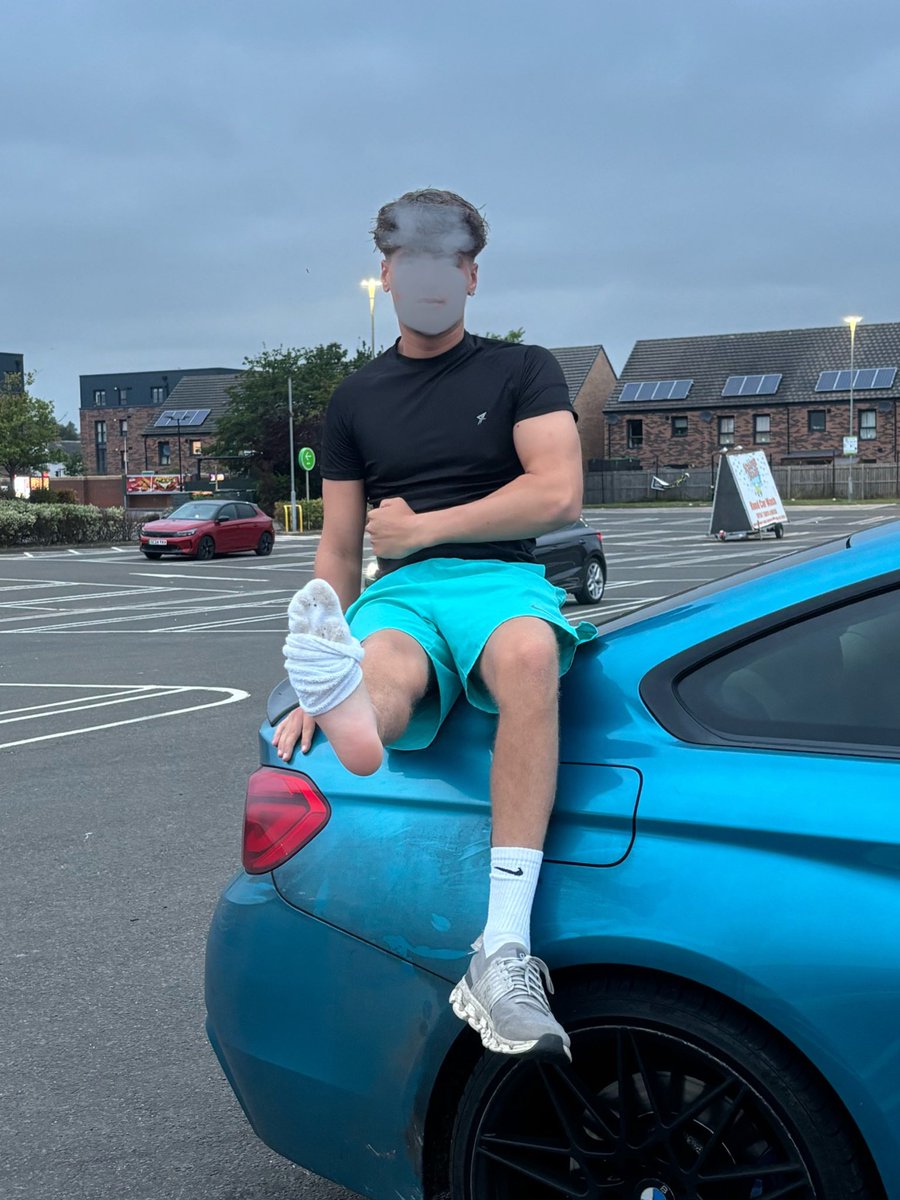 Another day of spending cash f*g complete

Get in my DMs with ur tribute