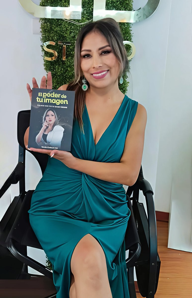 CLAUDIASINCENSU's tweet photo. C Sin Censura “El Poder de Tu Imagen”: el libro que enseña a las mujeres a transformar su estilo en una herramienta de empoderamiento https://t.co/1aGvm2U49V  #Granadilla #ElPoderDeTuImagen #EmpoderamientoFemenino #DesarrolloPersonal  #LecturaQueEmpodera #AutoestimaPositiva https://t.co/LckJLaqsmx