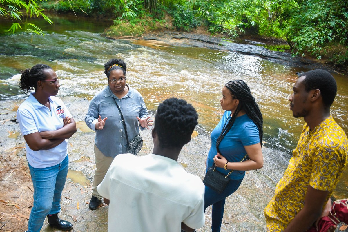 LASillinois's tweet photo. From a young age, anthropology professor Lakisha Tawanda David sought to understand her roots—connections broken by the transatlantic slave trade.

Now she’s helping others do the same, using DNA to rebuild lost histories and reclaim identity.

Read how: https://t.co/yX1urpVXPO https://t.co/9tJdkh9y4W