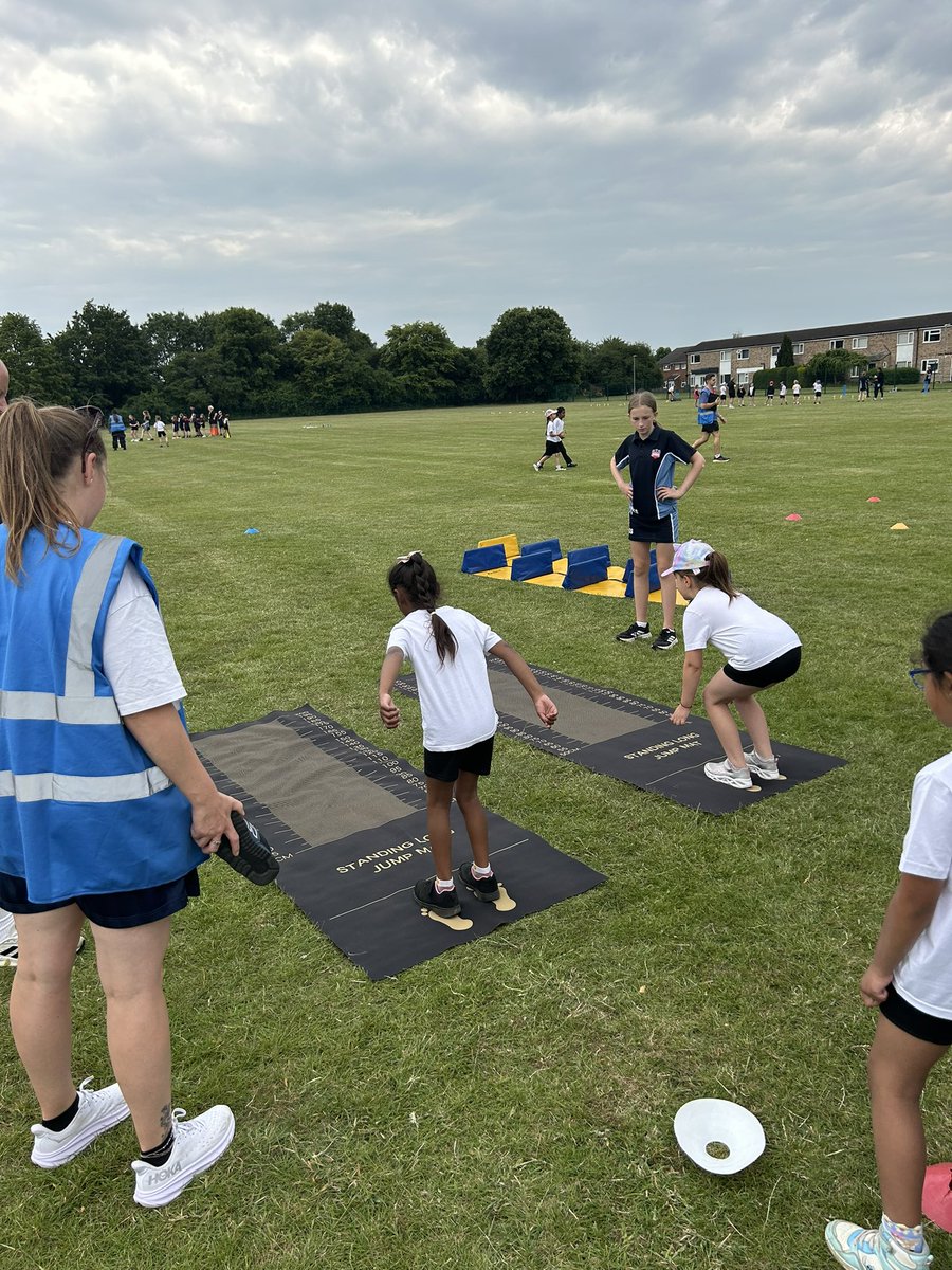 DaubeneyPe's tweet photo. FIRST CLASS π₯
ππ» only way to describe our 26 Sports leaders that ran the year 1/2 primary festival today. Every student was supportive & showed excellent leadership qualities ππ»ββοΈ
A big thank you & well done to all of the primary schools that attended ππ» #FirstClassLeaders https://t.co/I0I46QPMDX