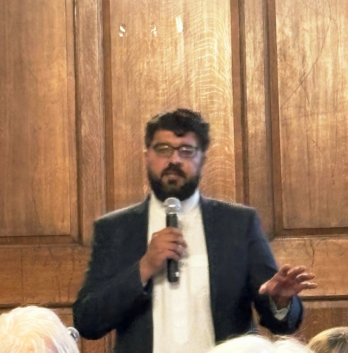 nadeem_ashfaq1's tweet image. A beautiful evening at the glorious Lancaster Town Hall, speaking to a packed and diverse crowd on &apos;Building Trust in Challenging Times&apos;

Thank you to Lancaster County Council for the invitation.

@LancasterCC @prestoncouncil