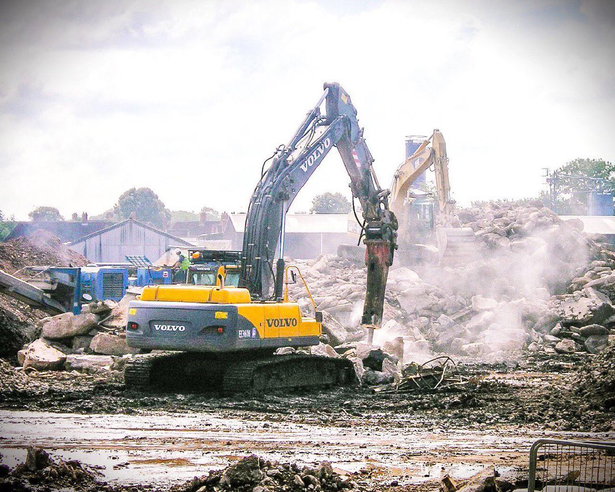 Geoscience EnvAgency (@geoscienceea) on Twitter photo Released today 12.06.25 updated #LandContamination Risk Management (LCRM) Guidance:
gov.uk/government/pub…
How to assess & manage the risks from historic land #contamination #groundwater #humanhealth
@envagency <a href="/ScottishEPA/">Scottish Environment Protection Agency (SEPA)</a> <a href="/NatResWales/">Cyfoeth Naturiol Cymru | Natural Resources Wales</a> <a href="/daera_ni/">DAERA</a> Released today 12.06.25 updated #LandContamination Risk Management (LCRM) Guidance:
gov.uk/government/pub…
How to assess & manage the risks from historic land #contamination #groundwater #humanhealth
@envagency <a href="/ScottishEPA/">Scottish Environment Protection Agency (SEPA)</a> <a href="/NatResWales/">Cyfoeth Naturiol Cymru | Natural Resources Wales</a> <a href="/daera_ni/">DAERA</a>