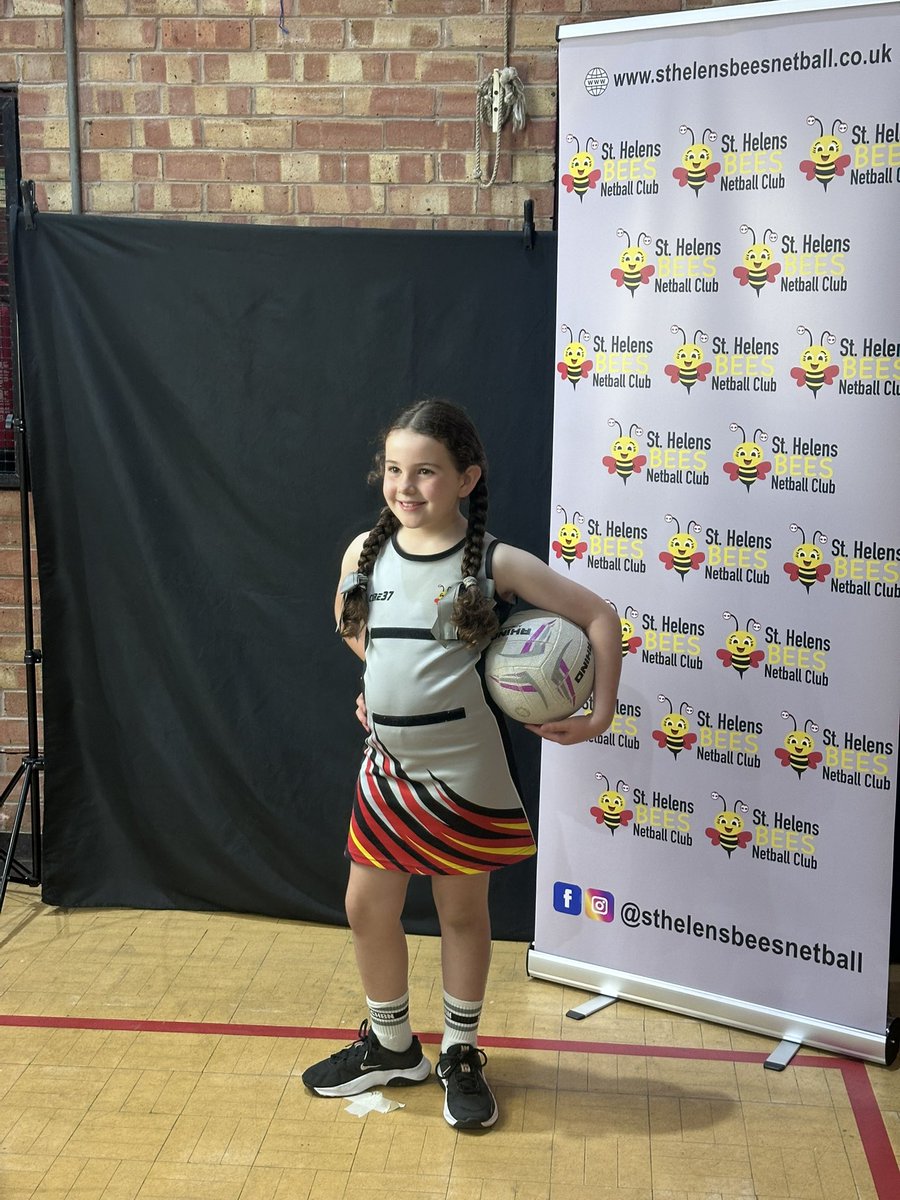 sthelensbeesnetball tweet media