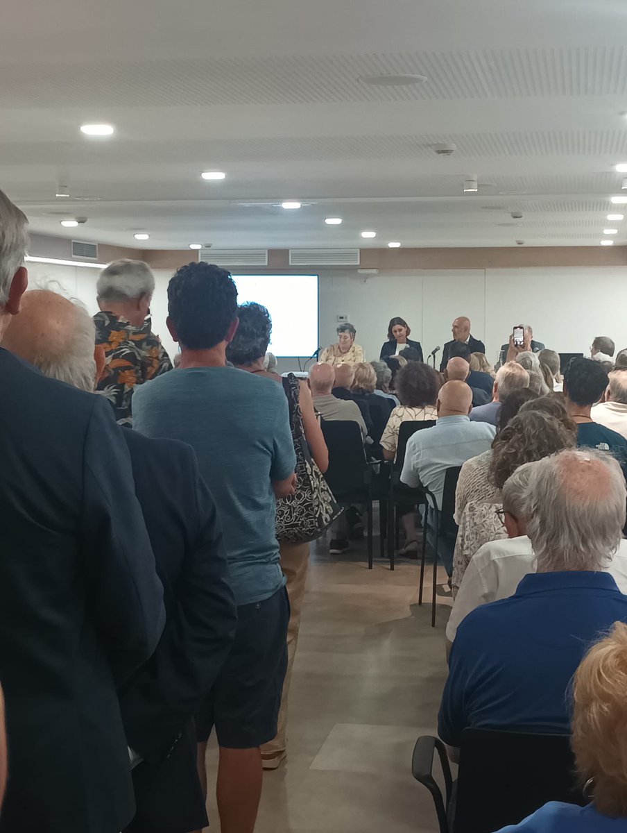 Assistim amb el conseller Batlle a la inauguració de l'exposició “El món dels Castellarnau”
