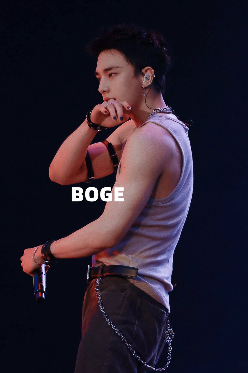 SKZ Dominate  ATLANTA

🌠

#Hyunjin #현진  #黄铉辰 #ヒョンジン 
#StrayKids #dominATE
#ESCAPE