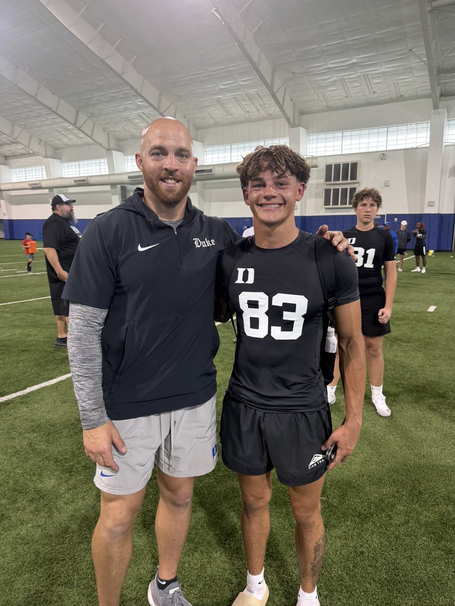 SteeleLogan4's tweet photo. Had an amazing time today at the Duke football camp! Super excited to get back out to campus this season! Thank you, @GinfanteMT @CoachZohn @coachRickLyster @CoachJMGarrett @Coach_MannyDiaz @JoeMento @CoachPersing @ChadStumhofer @RivalsDylanCC https://t.co/CnzHfvJ2FQ