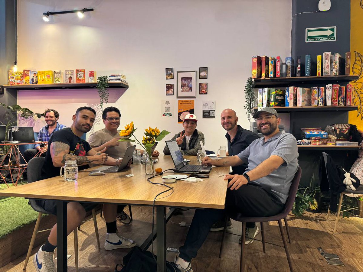 🍉Hoy tocó día de CoWorking🍎 con las frutas 🍑más divertidas.  Si quieres unirte, pregunta en el grupo de Telegram 🍇donde nos veremos la próxima semana. 🍌

Shou-out a <a href="/troopdegen/">mel 🥭🍄🍫 · troopdegen.eth</a>, <a href="/AnthonyM10621/">Anthony🫐✨valarnaut.eth</a>, <a href="/alexsotodigital/">Alex Soto</a>, <a href="/feru0x/">Feru.⌐◨-◨</a> y <a href="/rene__hdz/">René Hdz</a> por asistir a la sesión de hoy.