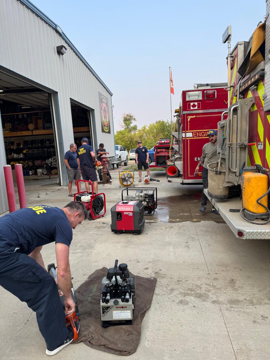 LumsdenFire's tweet image. Training update: As we move into summer, our 1001 class is getting down to the nitty gritty of their training.
Last night they went over the inspection and maintenance procedures of all of our equipment.