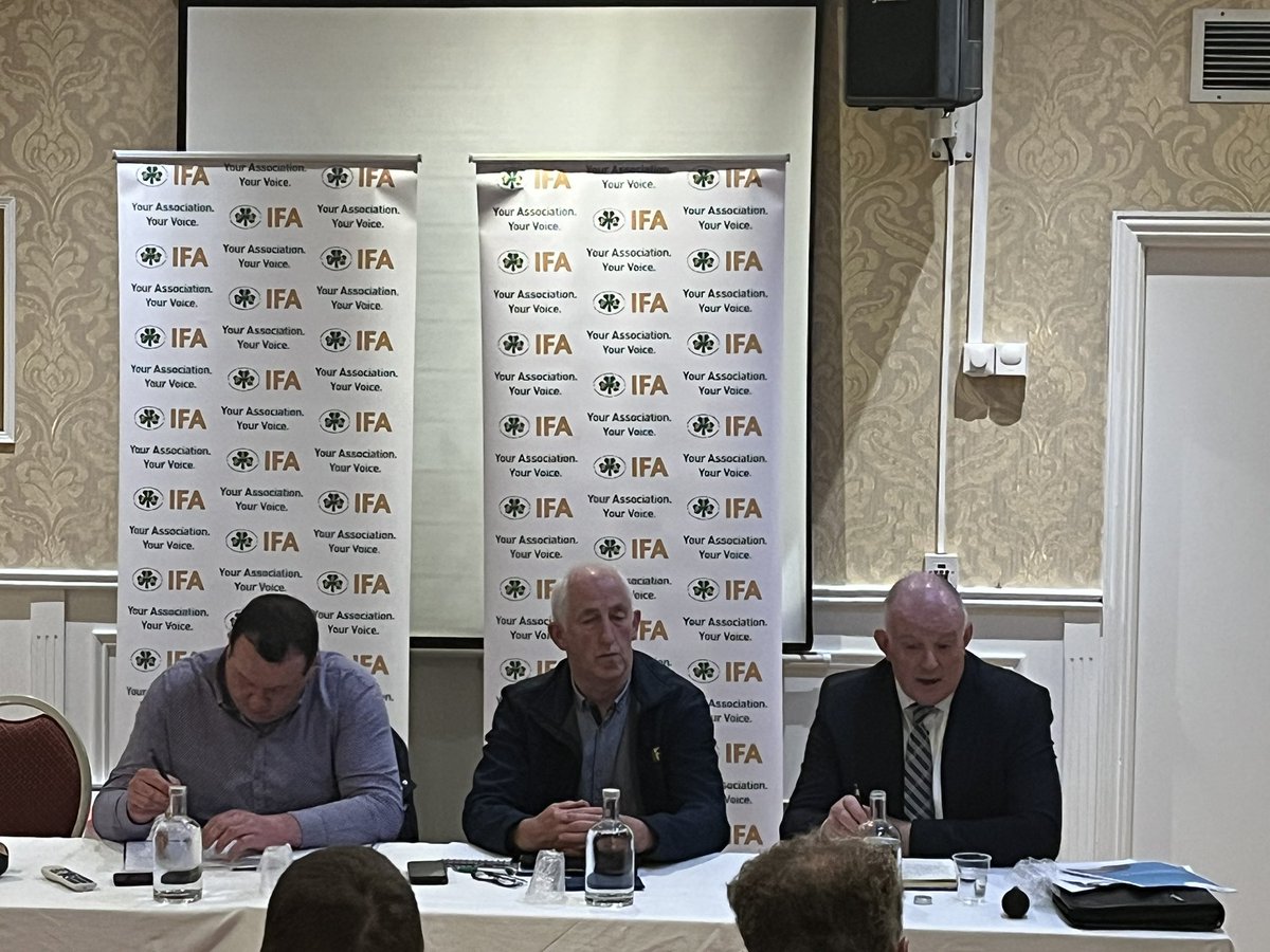 SeanMcKeon1973's tweet image. Leitrim @IFAmedia County executive meeting in Carrick On Shannon tonight with IFA President @gormanifa All sectors covered and Presentation of Honorary life membership to John Joe Dolan for a lifetime of service.