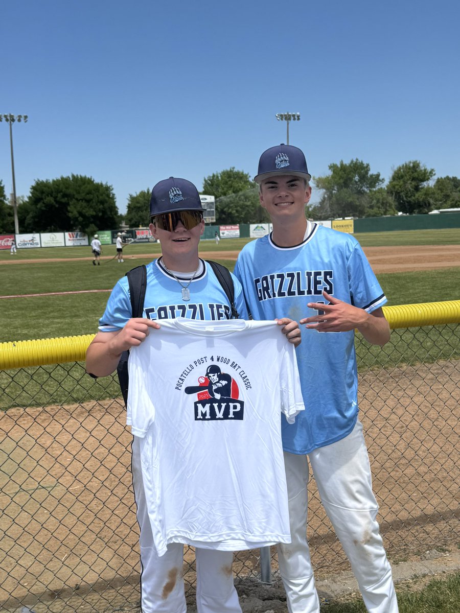 Skyline Baseball (@shsgrizzbsbl) on Twitter photo Update on the summer! The Grizz are 6-4 through 10 tough games. Just won a game 5-4 against a really solid Ridgeline (UT) squad! <a href="/LiamLynch11_26/">Liam lynch</a> threw a GEM! Going 5.2 IP 4 hits 2R 0ER 3 walks 11 Kโs.
<a href="/Dillon_herzog10/">Dillon Herzog</a> was the hero in the bottom of the 7th with a walk off single! Update on the summer! The Grizz are 6-4 through 10 tough games. Just won a game 5-4 against a really solid Ridgeline (UT) squad! <a href="/LiamLynch11_26/">Liam lynch</a> threw a GEM! Going 5.2 IP 4 hits 2R 0ER 3 walks 11 Kโs.
<a href="/Dillon_herzog10/">Dillon Herzog</a> was the hero in the bottom of the 7th with a walk off single!