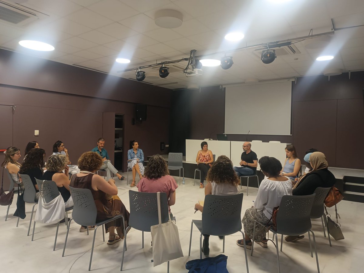 Postgrau Conflicte Públic i Mediació Comunitària tweet media