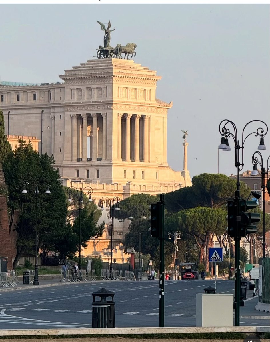 Via dei Fori Imperiali #roma ph meraviglie _di_roma