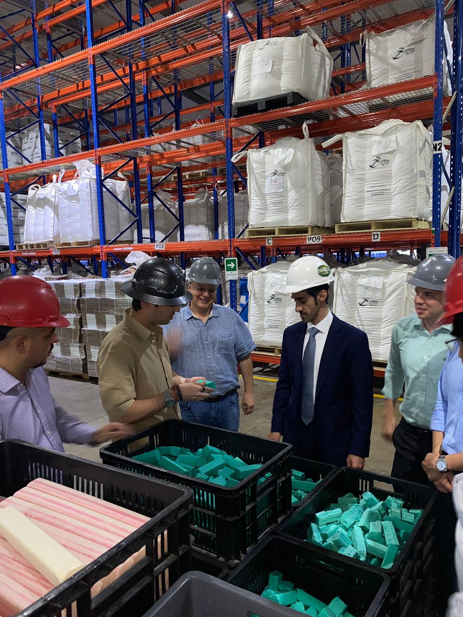 El Grupo Daabon recibió al Embajador de EAU y líderes de Dubai Port y Dubai Chamber en Santa Marta 🌍🤝. Exploraron oportunidades en zonas francas y expansión portuaria en el Caribe colombiano. Una alianza clave para el crecimiento sostenible regional. 🚢🌴 

#daabonydubai