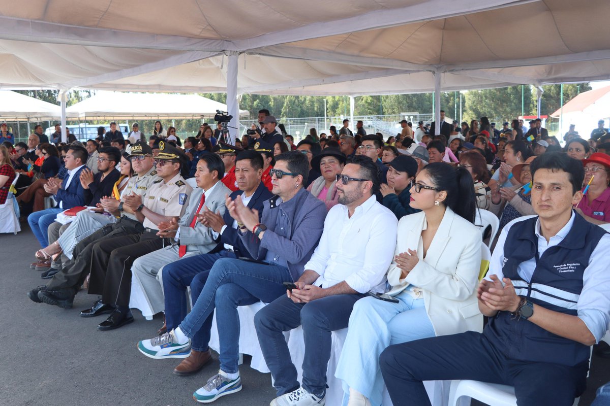 BDEcuadorBP's tweet photo. Soraya Vásconez, #GerenteSCPBDE, junto a Fabricio Tinajero, alcalde de #Latacunga, inauguraron el Centro de Faenamiento y Planta Procesadora de Cárnicos, un proyecto financiado por el #BDE por un monto de USD 2.3 MM, que beneficiará a más de 500.000 habitantes.

#ElNuevoEcuador🇪🇨 https://t.co/IYgcmwz9IE