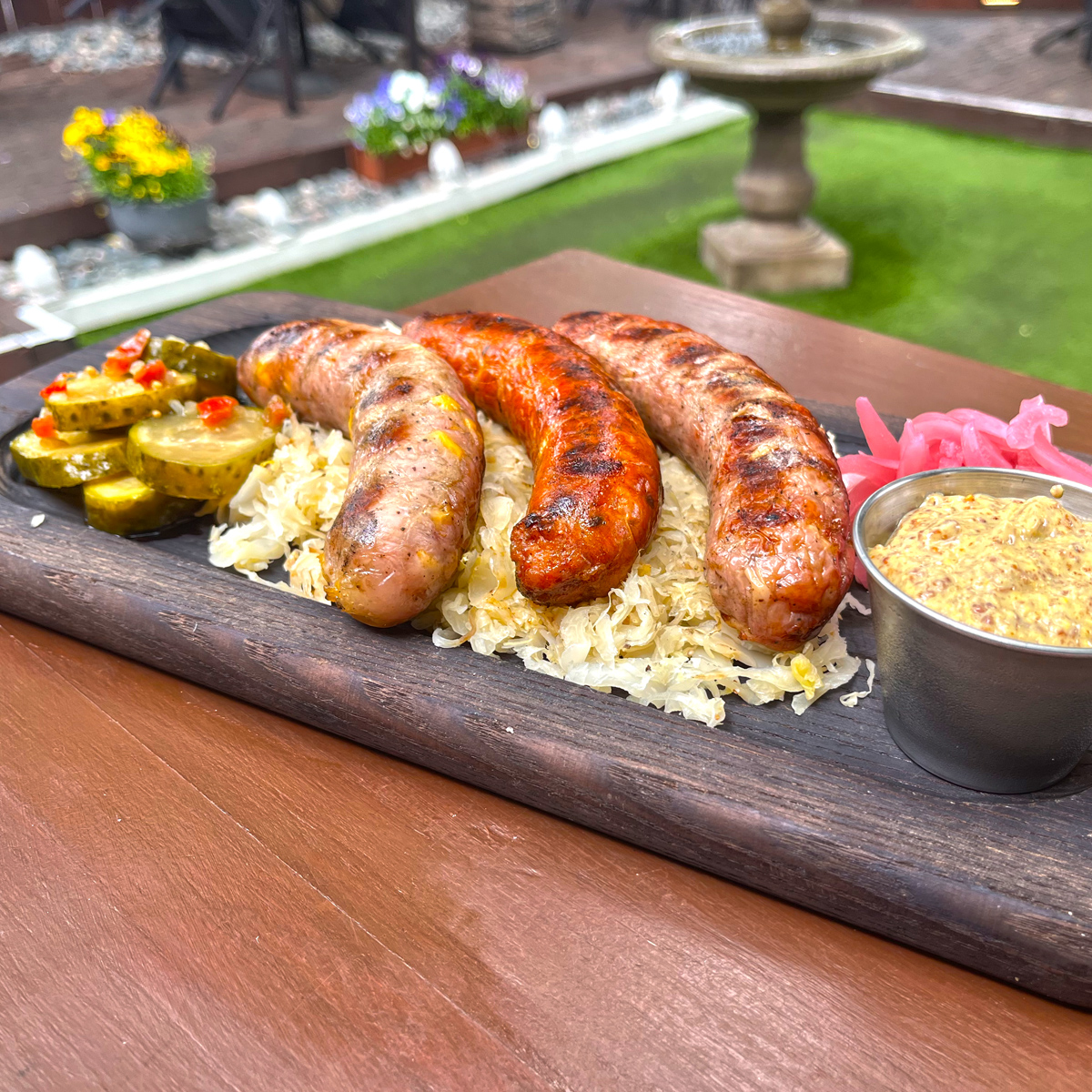 Happy Dad's Day to all the dads! Whatever you're grillin' up today— don't forget the pickles!