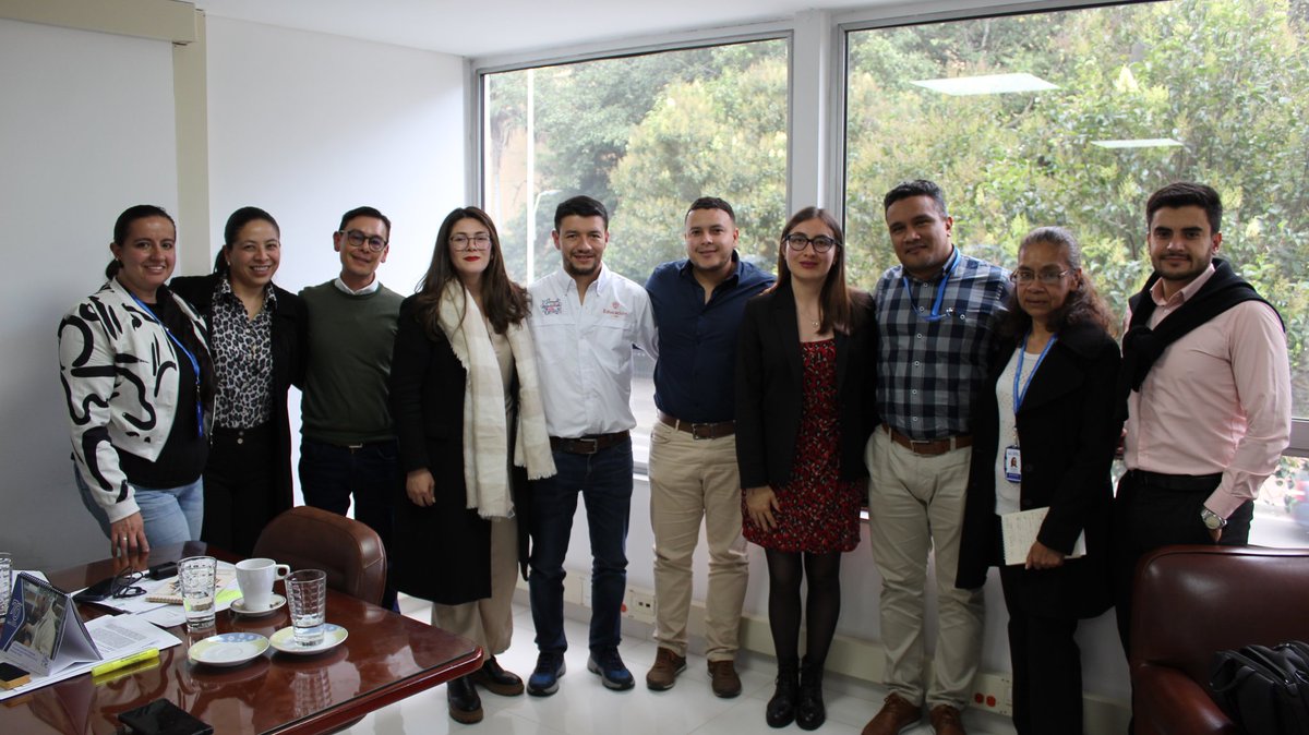 INCI_colombia's tweet photo. #INCIInforma | Se llevó a cabo la primera reunión de articulación del Consejo Directivo del INCI con delegados del @Ministerio_TIC y el @Mineducacion. Grandes avances, compromisos y tareas en beneficio de la población con discapacidad visual. https://t.co/mUbt4KRvWz