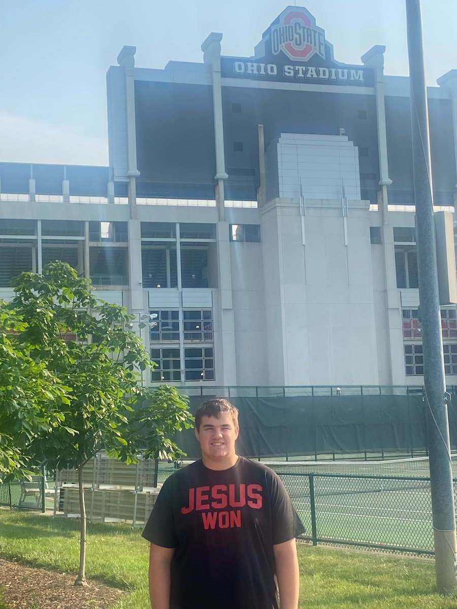 ShawnKJr77's tweet image. Thank you Ohio State for letting me compete at your camp today, had good conversations and great coaching points. @OhioStateFB @TylerBowen @Coach_Tavita @coachhallett @justinpruitt68 @JamieSumner #AGTG #JesusWon #ohiostatebuckeyes