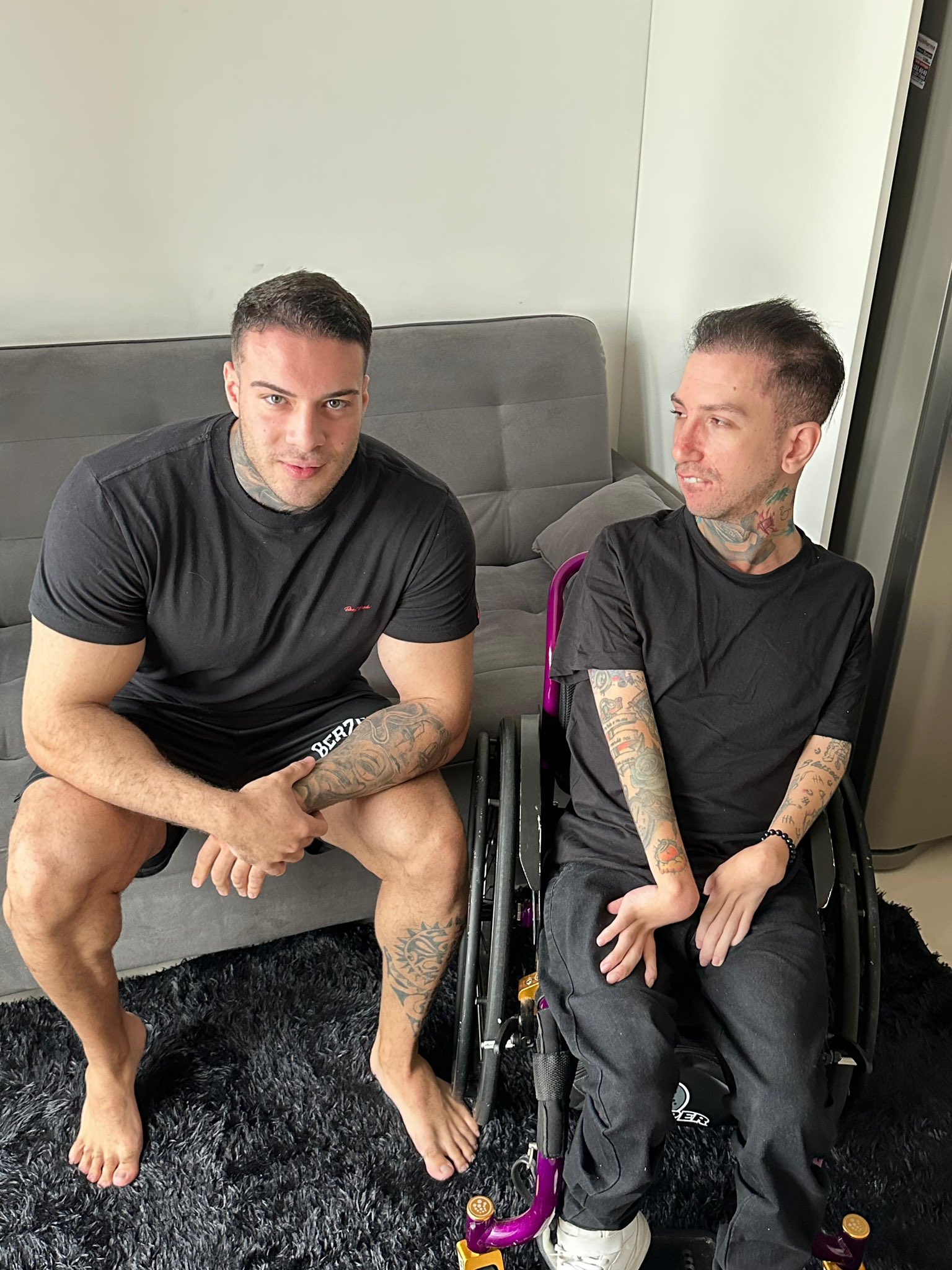 Central Reality on X: Influenciador Rafa Marttinz grava conteúdo adulto  com um cadeirante e trecho do vídeo vaza na web. t.coP5XKl22foM   X