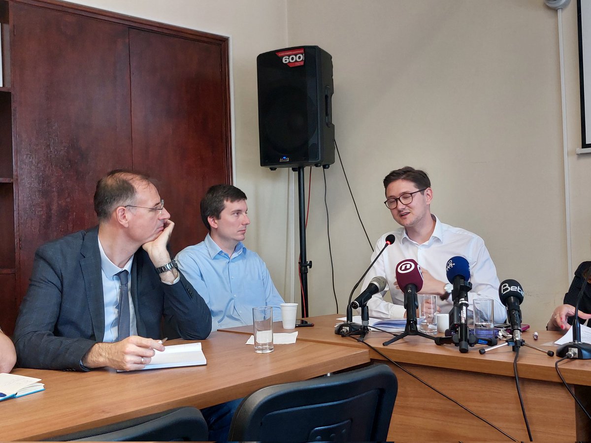 📣📣📣

Данас је <a href="/IESbeograd/">IES Beograd</a> организовао презентацију резултата заједничког истраживачког пројекта <a href="/IESbeograd/">IES Beograd</a> и агенције за
истраживање јавног мњења Lidington Research под називом ,,ЈАВНО МЊЕЊЕ О СПОЉНОЈ ПОЛИТИЦИ СРБИЈЕ".

⤵️⤵️⤵️