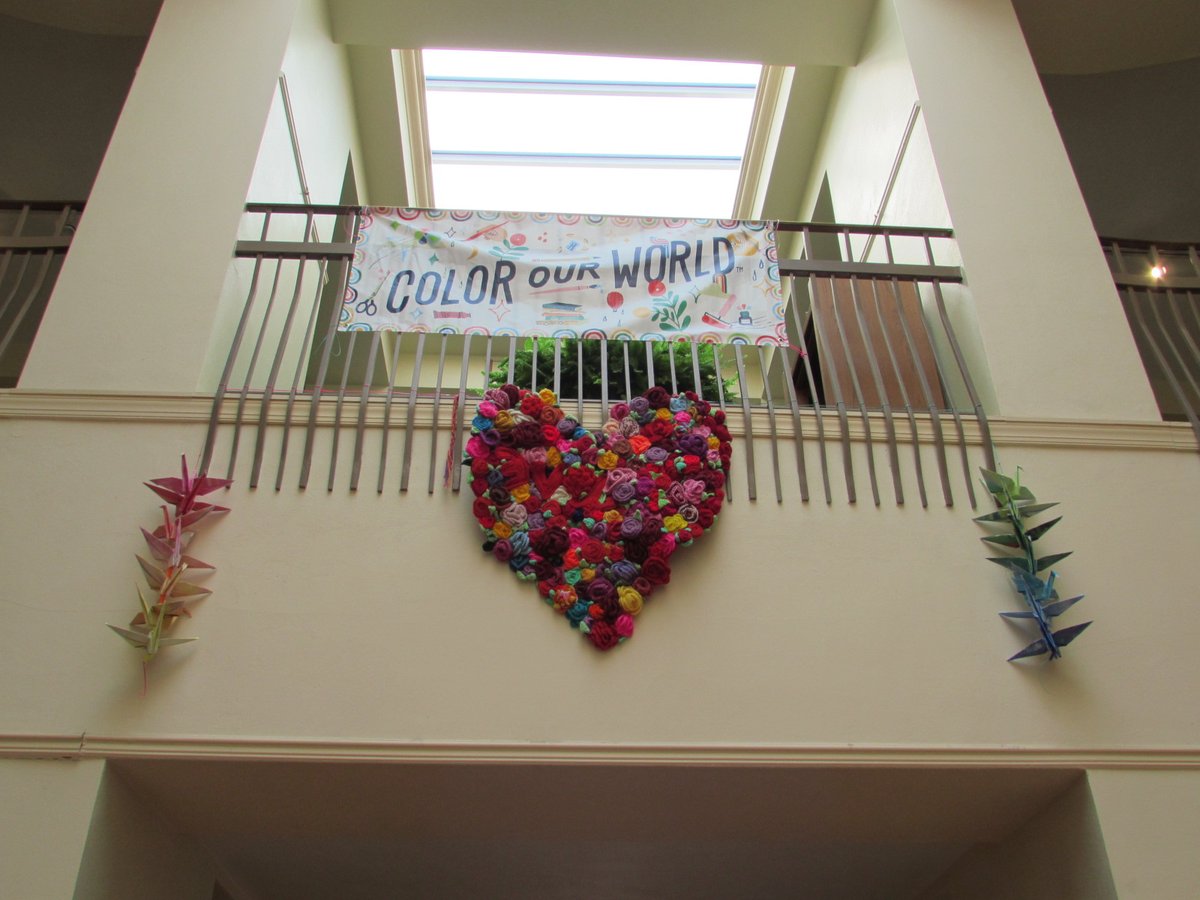 sfpl's tweet image. #ColorOurWorld for the #SummerReadingProgram!