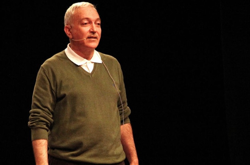 İnnâ lillâhi ve innâ ileyhi râciûn..

Milli Gazete'mizde uzun bir dönem kültür sanat yazıları da kaleme alan,
Tiyatrocu, sunucu, tv - radyo programcısı Hüseyin Goncagül ağabey Hakk'ın rahmetine kavuştu… 

Allah cc rahmet eylesin, Mekanın cennet olsun…