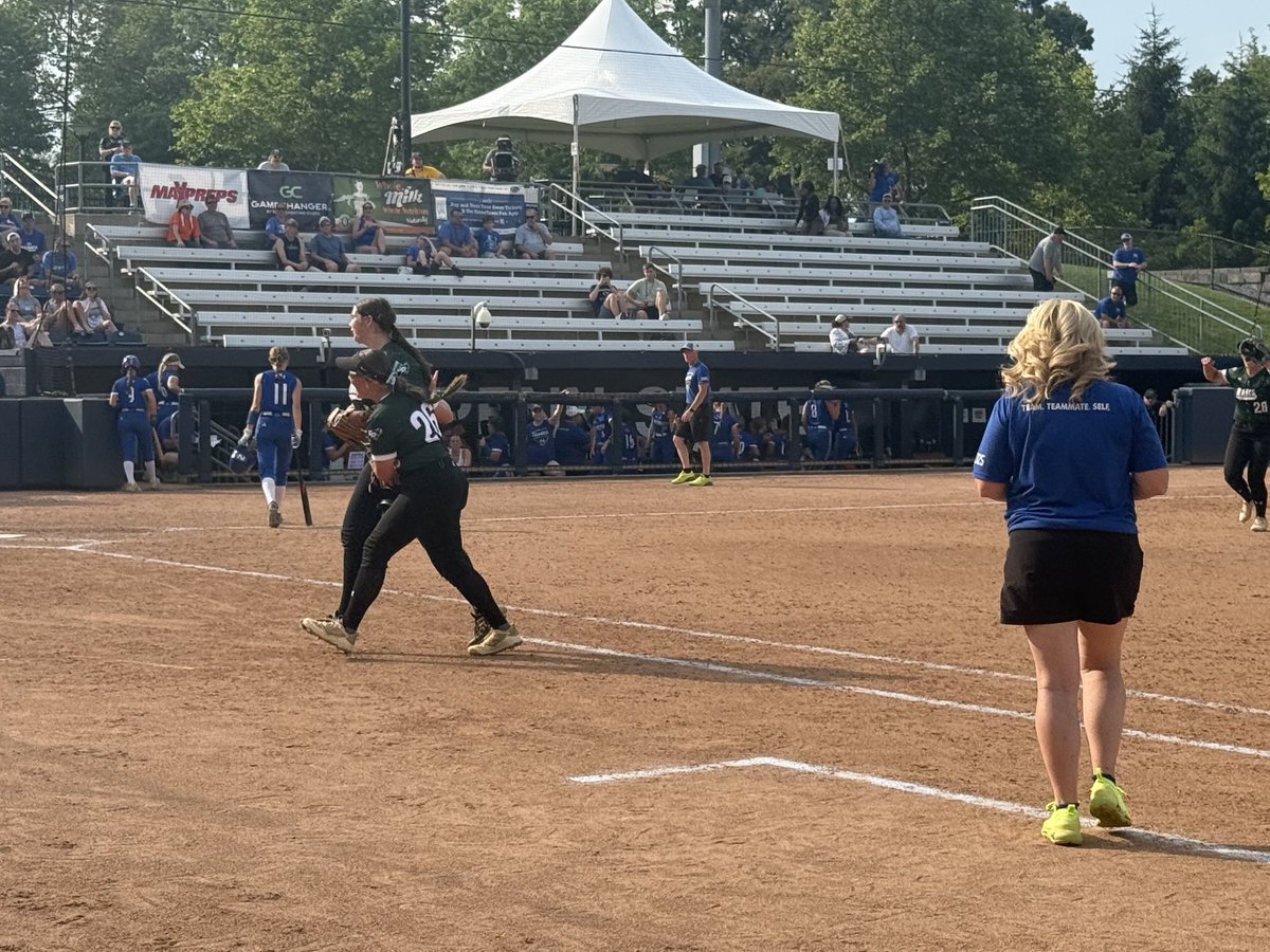 Autumn is doing everything      Snags the liner to end top 7. Rams coming up w a chance to win. Still 1-1.