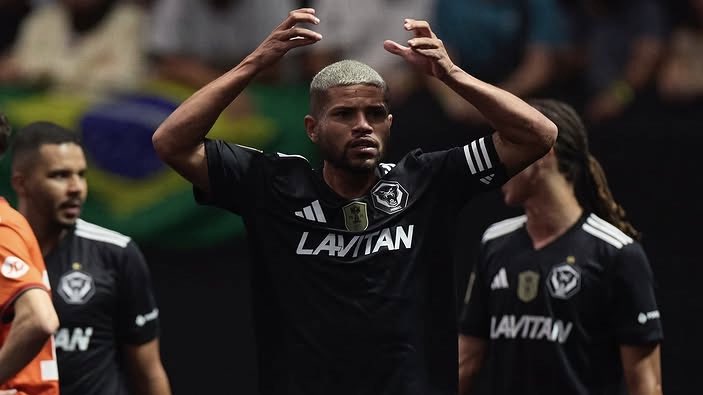 ElTronoKL's tweet image. 🎙️#KingsLeague | Furia 🇧🇷

📌 Furia FC golea a UNIT3D (8-1) y se enfrentará a Porcinos en semifinales