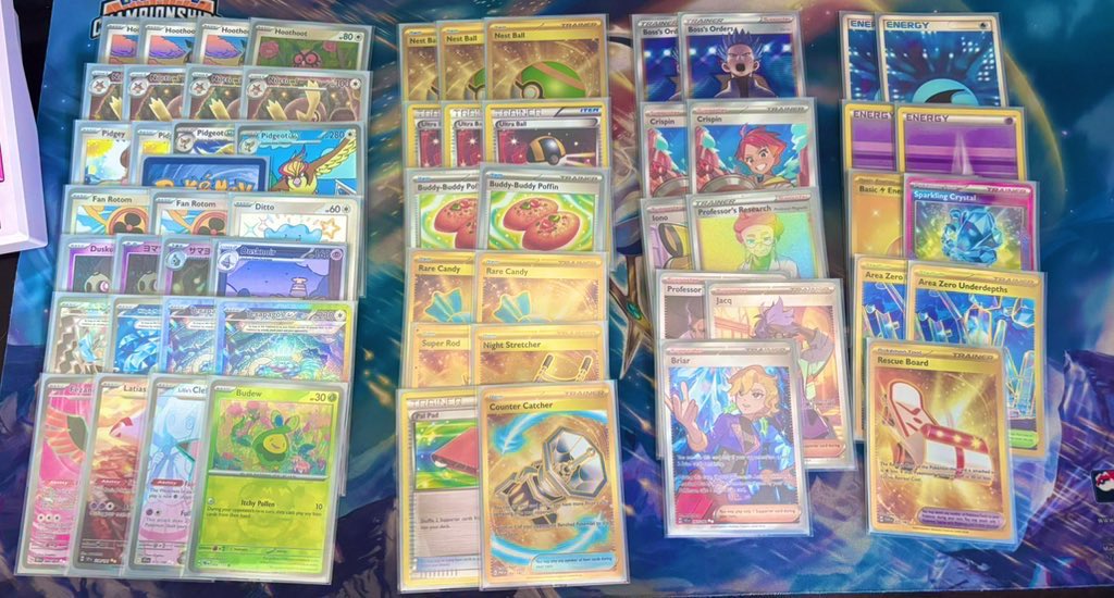 W at the WCI, went 4-0-1 with <a href="/HarprTCG/">Harpr “ドラパルト”.🐸</a> bird box.

R1. Crustle &amp; Okidogi 🟩
R2. Rockets porygon 🟩
R3. Grimsnarl 🟩
R4. Roaring moon🟩
R5. Gardy 🟨

Should’ve won last but played misplay simulator. Backwards is pidgeoto