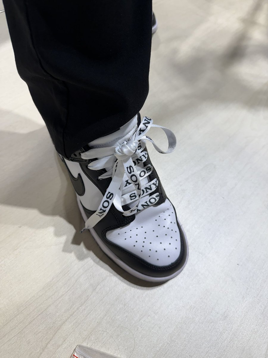 DailyDOOH's tweet photo. uh oh
#xusc
#avtweeps
#Infocomm25
#AVFashion
#AVSneakerHeads https://t.co/kMuGf0RgOz