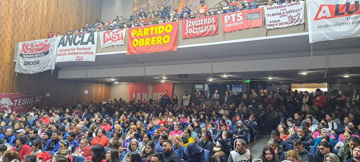 #Cordoba. Estalla LyF en el enorme plenario de trabajadores, las luchas y la juventud. Gran representacion combativa y antiburocratica para forjar un paro general y plan de lucha.