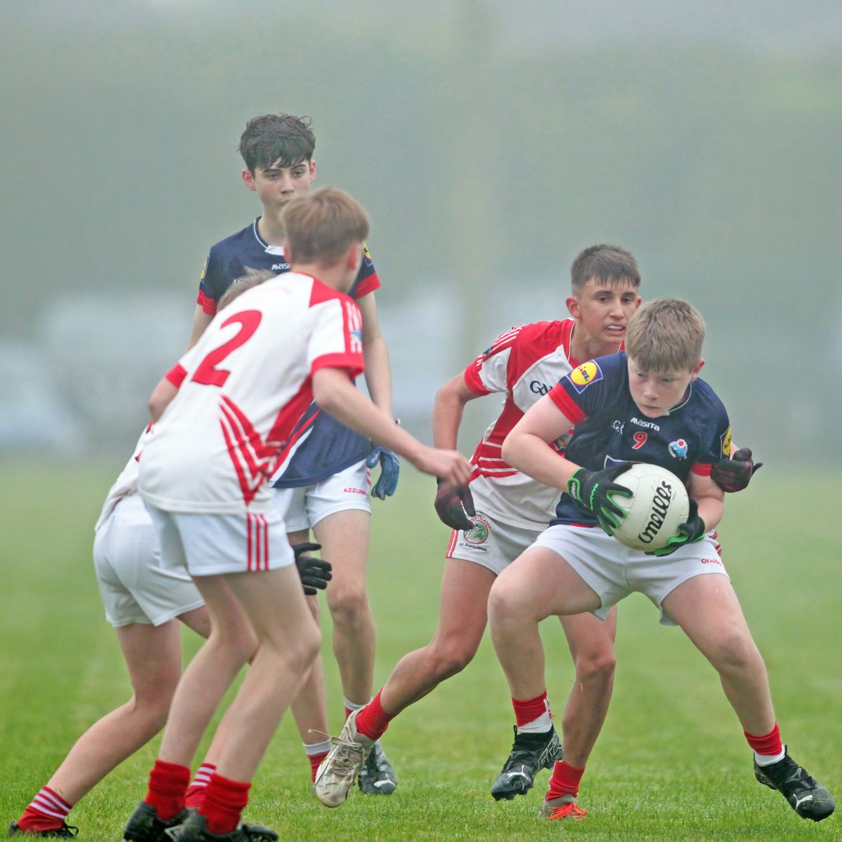 Terrific battle in testing conditions, credit to both teams &amp; their mentors, thanks to Reiteòir Alan Kissane (<a href="/gaadunhill/">dunhillgaa</a>) for officiating 👍

📸 Credit: <a href="/EddieDee_/">Eddie Dee</a> 

<a href="/BallyduffUpper/">Ballyduff Upper GAA</a> <a href="/stoliversgaa/">St. Olivers</a> <a href="/DeiseUnderage/">Bord na nÓg Port Lairge</a> <a href="/MorrisDIY/">Morris's Waterford</a> <a href="/maurice_dee/">Maurice Dee</a> #BordnanÒg25 #CountyFinals #U14Football #GAA