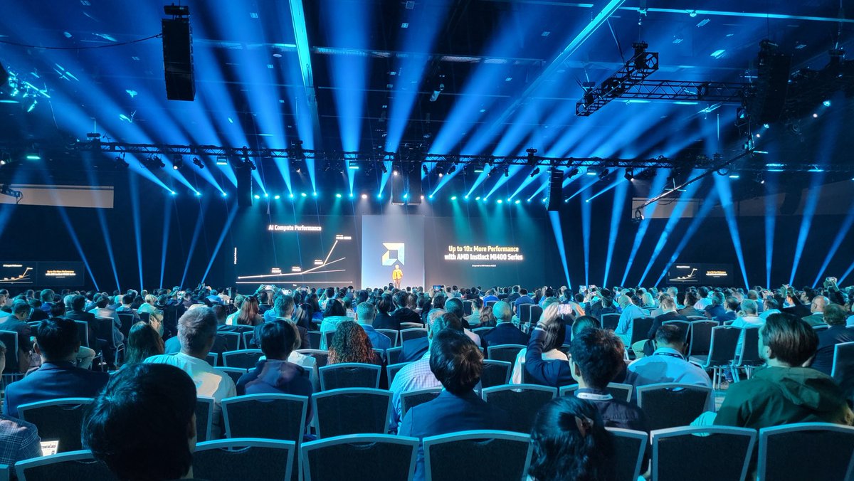 rjphillips's tweet photo. "With #MI400 we’re bringing together everything we’ve learned across #silicon, software, and systems to deliver a fully integrated #AI platform...for both large-scale training and distributed inference." - $AMD CEO Lisa Su  #AIInfrastructure #DistributedInference https://t.co/CtU7AXOP9V