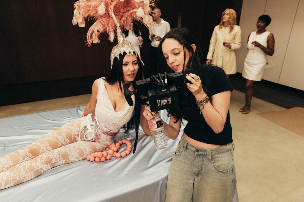 matd_ph's tweet image. BTS | The shooting of of @MarinaDiamandis&apos; &quot;I &amp;lt;3 YOU&quot; music video!