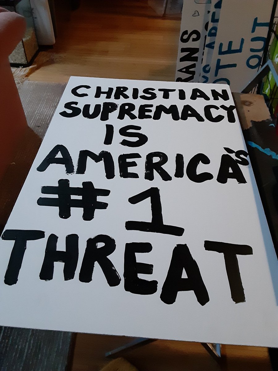 TheVV_USA's tweet image. On June 14, we unite to defend our rights. Create a protest sign with ONE powerful message your town needs to hear. Share your sign ideas and protest tips below! #NoKings #ProtestWithPurpose