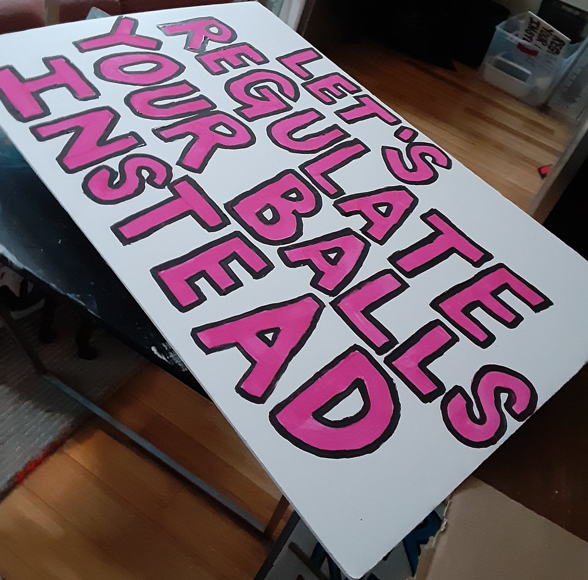 TheVV_USA's tweet image. On June 14, we unite to defend our rights. Create a protest sign with ONE powerful message your town needs to hear. Share your sign ideas and protest tips below! #NoKings #ProtestWithPurpose