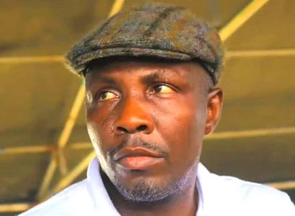PUBLIC NOTICE: TOMPOLO STILL AT IT!

AS A RESULT OF MY PRESS CONFERENCE YESTERDAY, TOMPOLO EARLIER TODAY SUMMONED SOME IJAGHALA INDIGENES TO GBABOR (OPOROZA). AFTER FIRST USING DIRECT AND INDIRECT WORDS TO THREATEN ME IN ABSENTIAL FOR DARING TO ADDRESS THE PRESS CONFERENCE