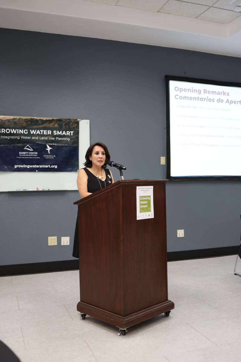 ConsulMexDou's tweet photo. El Consulado de México en Douglas participó en el taller #GrowingWaterSmart para impulsar la gestión sostenible del agua en la región Douglas-Agua Prieta, junto a autoridades locales y el Consulado de EE.UU. en Nogales. #GestiónDelAgua #CooperaciónBinacional https://t.co/iDaBfvOPoO