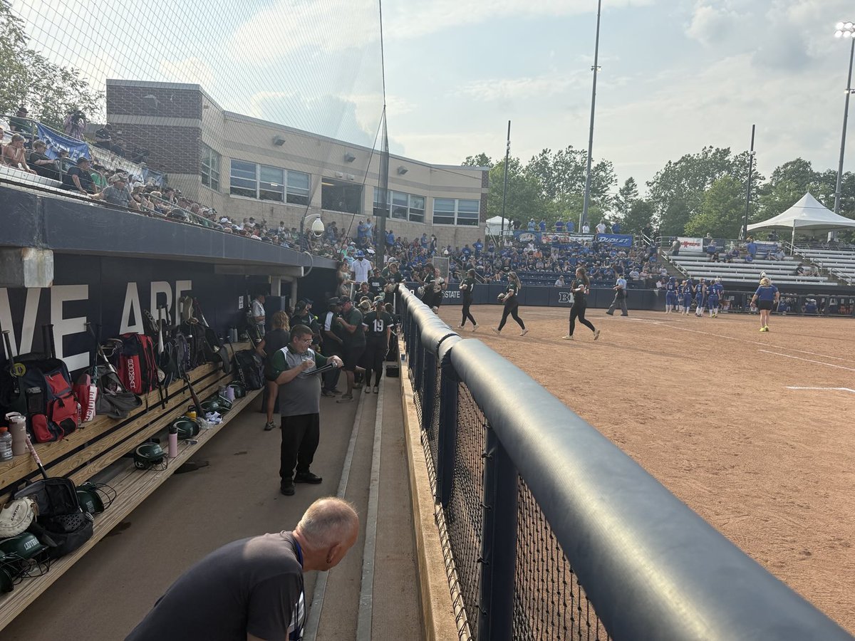 Nazareth scores a run in 8th. CD trails 2-1 coming to bat.