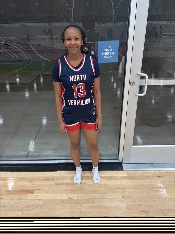 🏆LHSBCA - JSE Team Camp

⛹️‍♀️ Reagan Semien
🏀 North Vermillion High School
🎓 2027

📝 Reagan Semien was very poised in a chaotic game. She got to the rim with ease and finished very well. She also was a major impact on the defensive end getting many deflections. #junescholastic