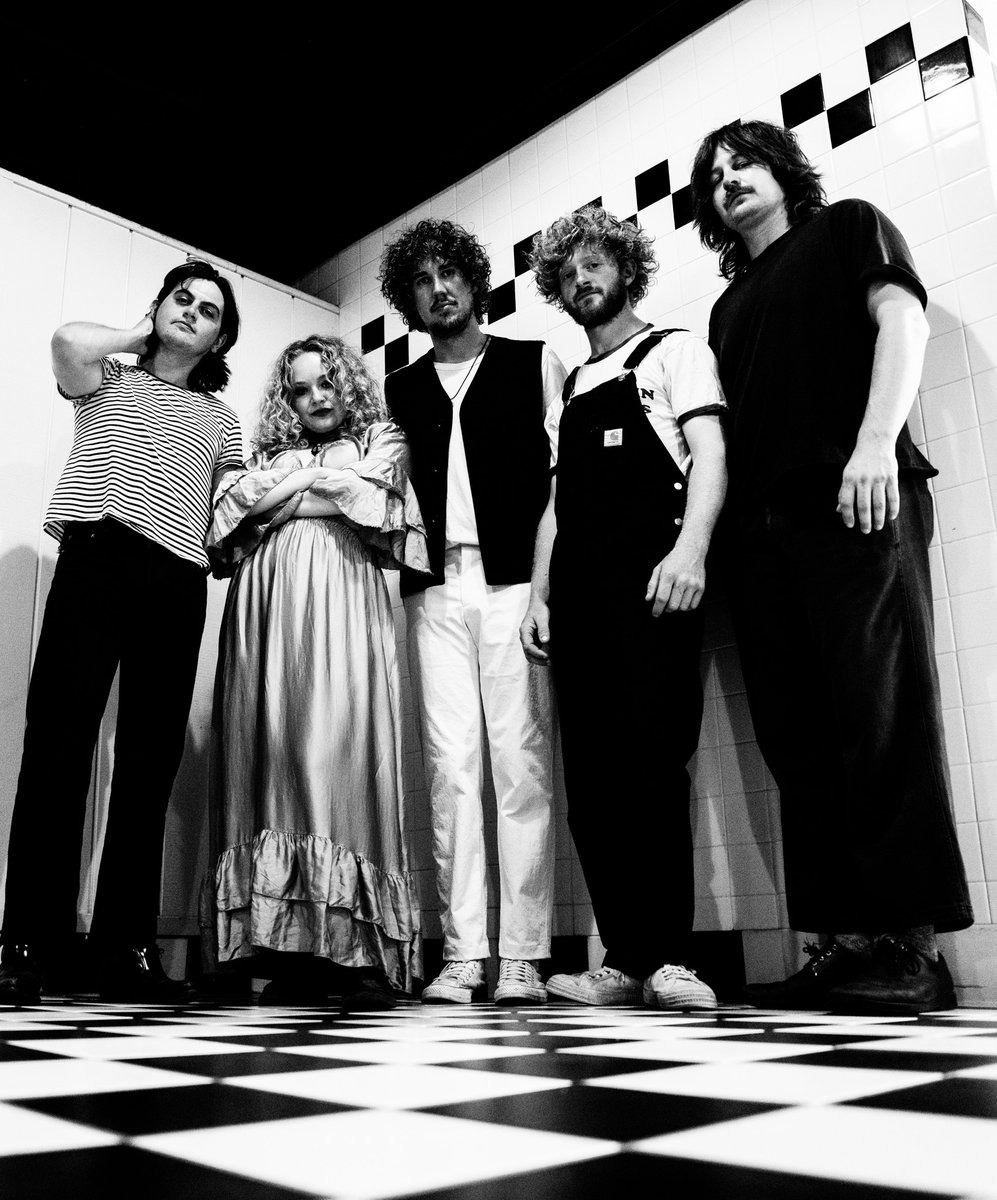 The Heavy Heavy (@theheavyheavyuk) on Twitter photo We're playing a headline show in Washington DC tonight at <a href="/TheAtlantisDC/">TheAtlantisDC</a> with <a href="/judyblankmusic/">Judy Blank</a>! Only a few tickets remain, get yours now at 10atoms.com/THH-WashDC βοΈ
πΈ <a href="/thesadpunk_/">Skylar ππ»</a> We're playing a headline show in Washington DC tonight at <a href="/TheAtlantisDC/">TheAtlantisDC</a> with <a href="/judyblankmusic/">Judy Blank</a>! Only a few tickets remain, get yours now at 10atoms.com/THH-WashDC βοΈ
πΈ <a href="/thesadpunk_/">Skylar ππ»</a>