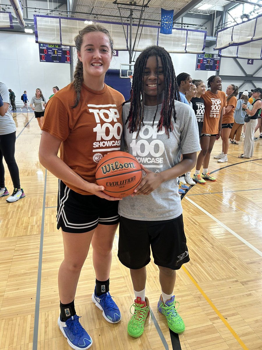 Emily Parker tweet media