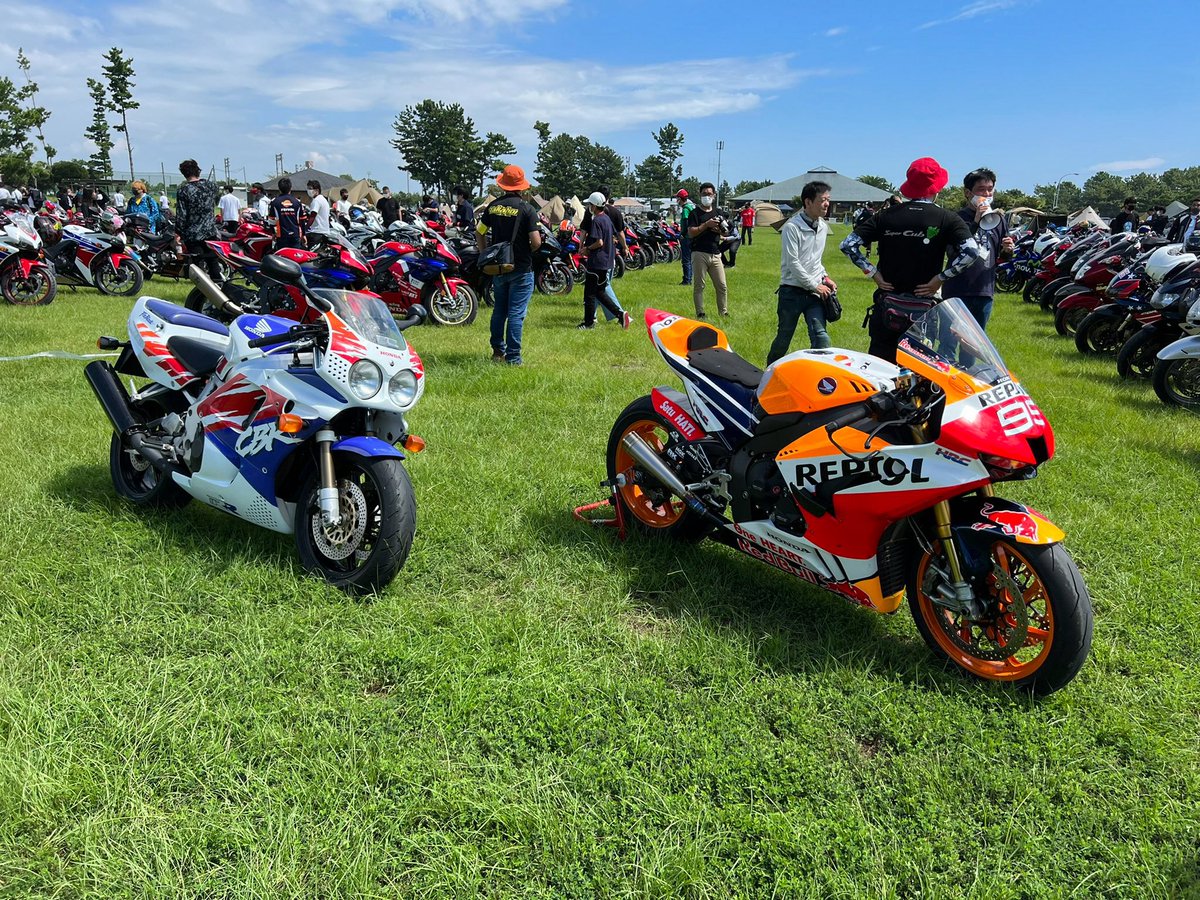 XuaKCSrm6mV4MmE's tweet photo. 6月13日(金)☀️
おはよございます🏍️
ハナキンスカイウォーカーです(゜∀。)
やはりファイヤーブレードは最高です✨
今日も皆様御安全に👍
#FireBladeFriday #CBR https://t.co/HXKfY7SX7q