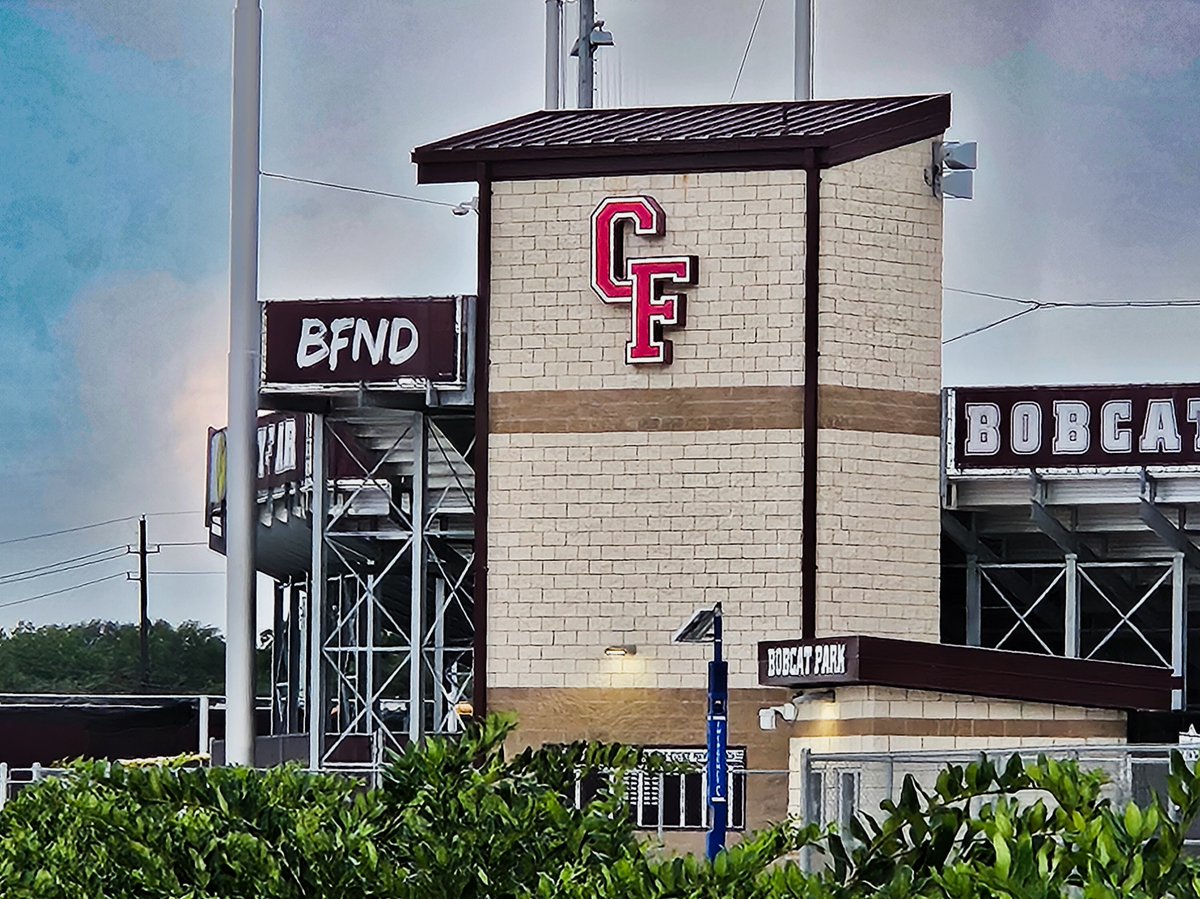 ledpartnershtx's tweet image. Another standout install at @CyFair_BFND Baseball/Softball Fields (@CyFairISD) As part of their newly redesigned field, we added custom static signage that lights up—giving Bobcat Nation a bold new look! 
#CFISD #LEDPartners #BaseballSignage #SoftballSignage #CustomSignage #BFND