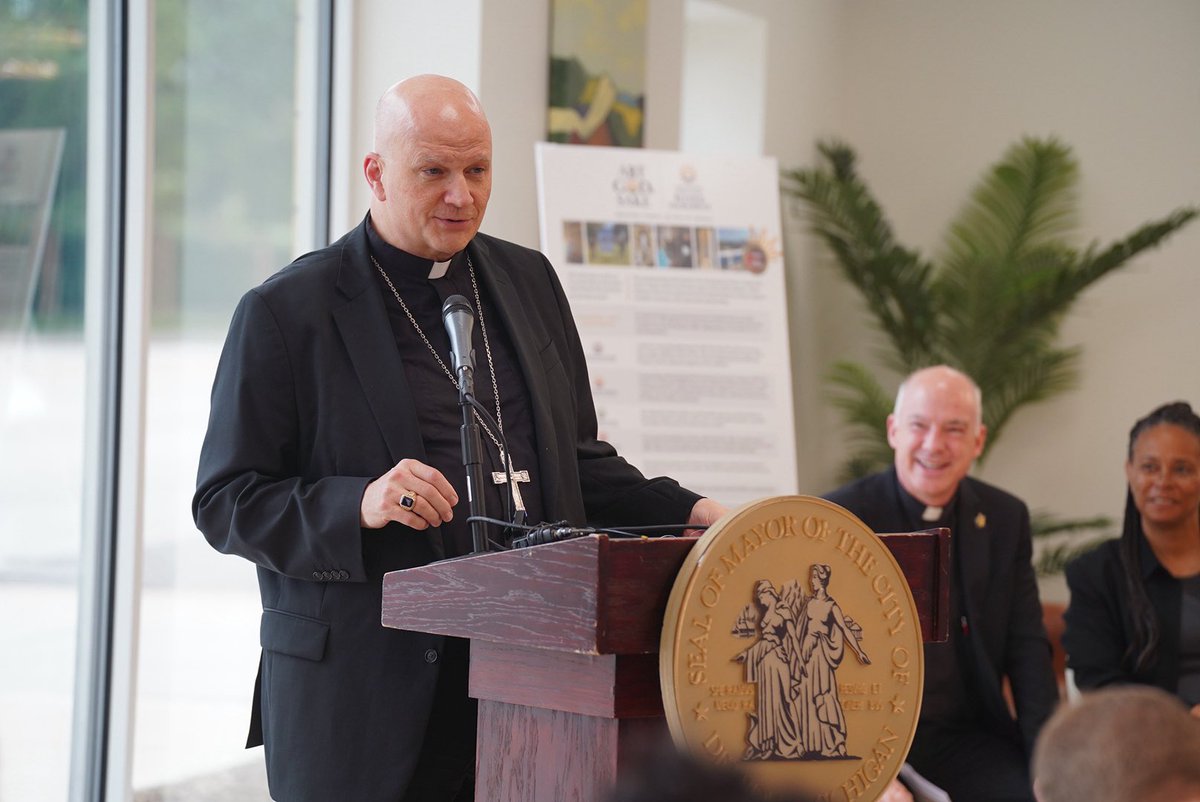 DetArchbishop's tweet image. Today’s blessing and grand opening of the Cathedral Arts Apartments marks a step forward in our local Church's mission to go out from the pews in service of everyone in our community. May this space always serve as a source of hope and renewal for all who call it home.